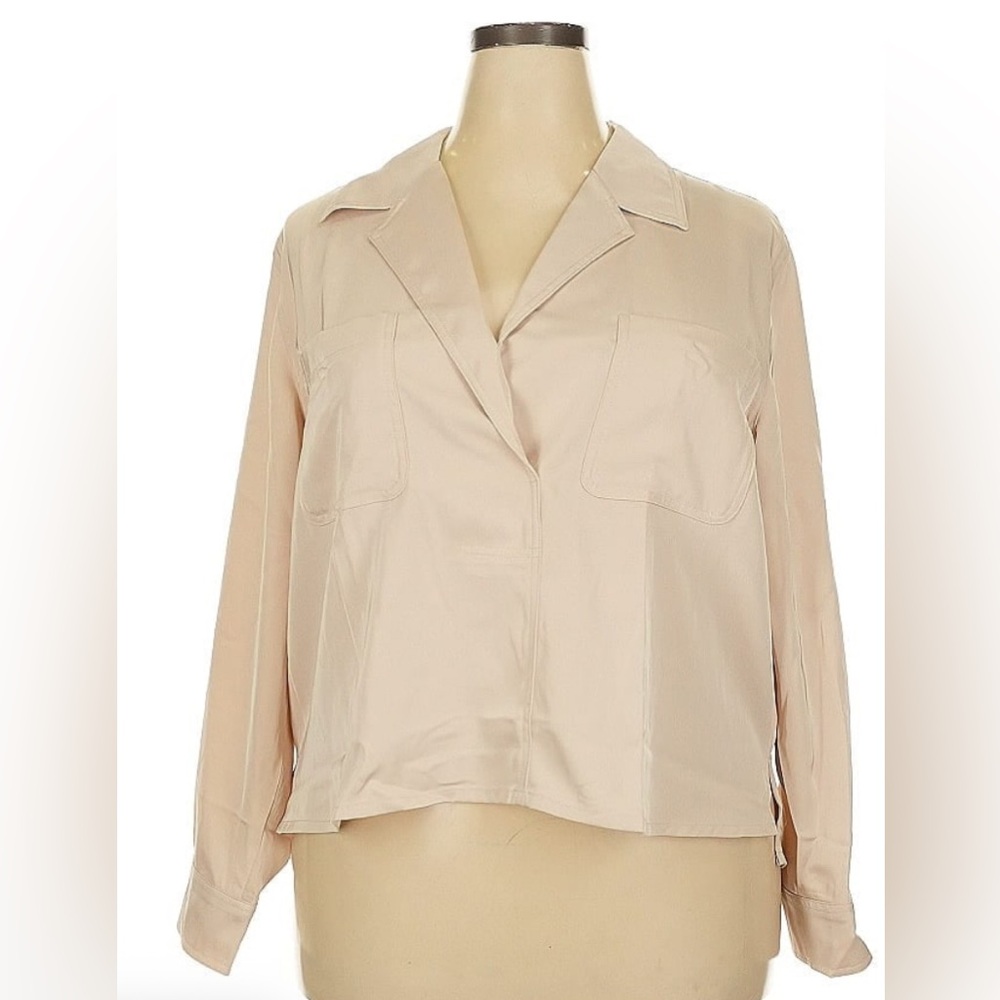Banana Republic Cream Blazer with Notched Lapel and Boxy Fit